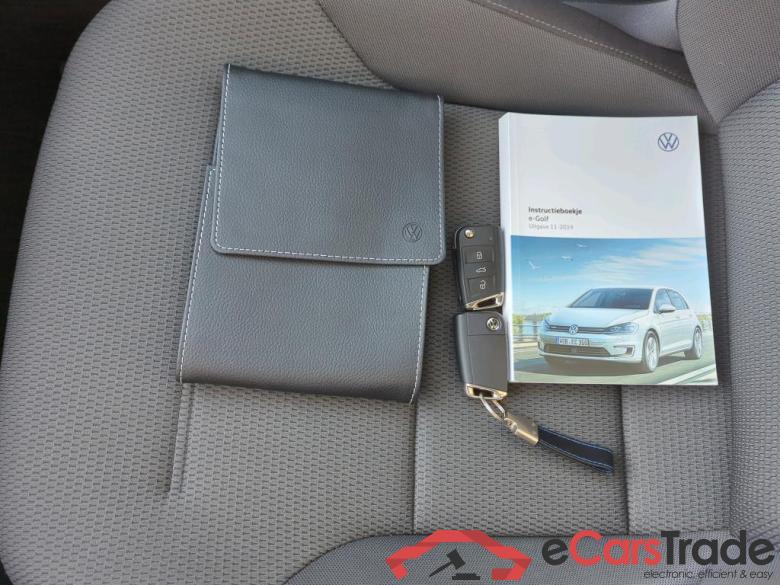 VOLKSWAGEN e-Golf  #6