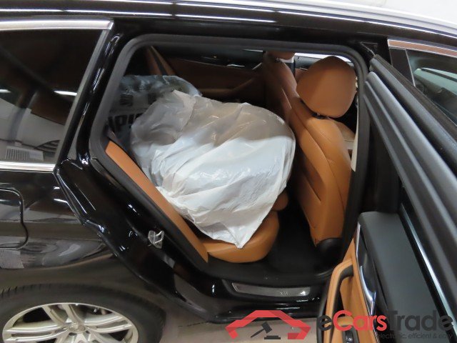 BMW 5-Serie Touring ´16 Baureihe 5 Touring 520 d 2.0 140KW AT8 E6dT #1