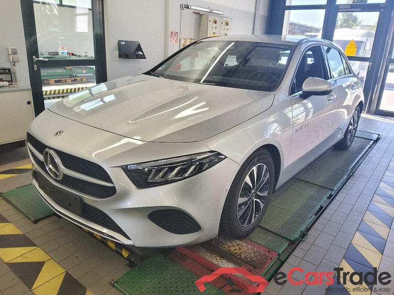 Mercedes-Benz A -Klasse (BM 177)(03.2018->) DE - LimS5 A 200 EU6d, (EURO 6d), (Facelift) 2022 - 2024 #1