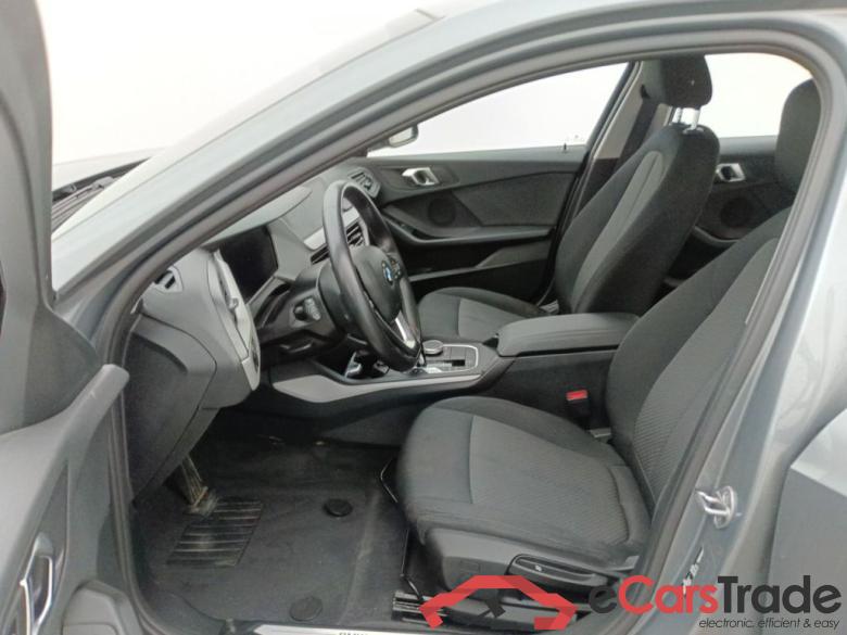 BMW 1 HATCH DIESEL - 2019 118 dA 150hp (EU6AP) 5d #6