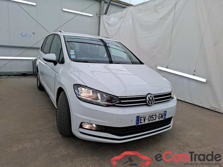 Volkswagen 2.0 TDI 150 DSG6 Confortline Busines BMT VOLKSWAGEN Touran / 2015 / 5P / monospace 2.0 TDI 150 DSG6 Confortline Busines BMT #4