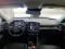 preview Volvo XC40 #2