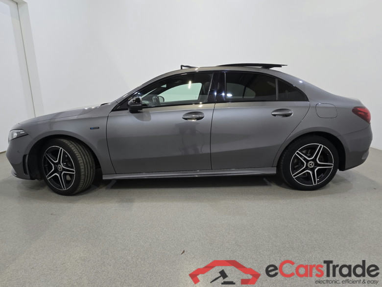 Mercedes A 250e Plug-In Hybrid Limousine AMG Night Aut. Pano LED-Xenon Widescreen Ambient Navi 1/2 Sport-Leather-Alcantara KeylessGo Camera Klima PDC ... #2