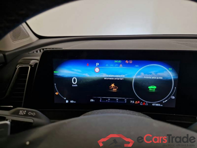KIA SPORTAGE / 2021 / 5P / SUV 1.6 TGDI HEV STYLE 2WD AUTO #4