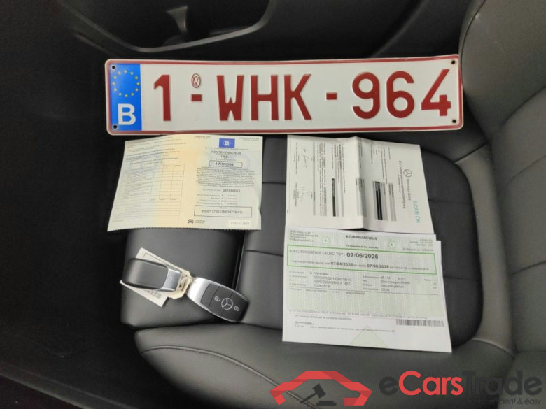 Mercedes-Benz A-Klasse A 180 d DCT Launch Edition 5d #4