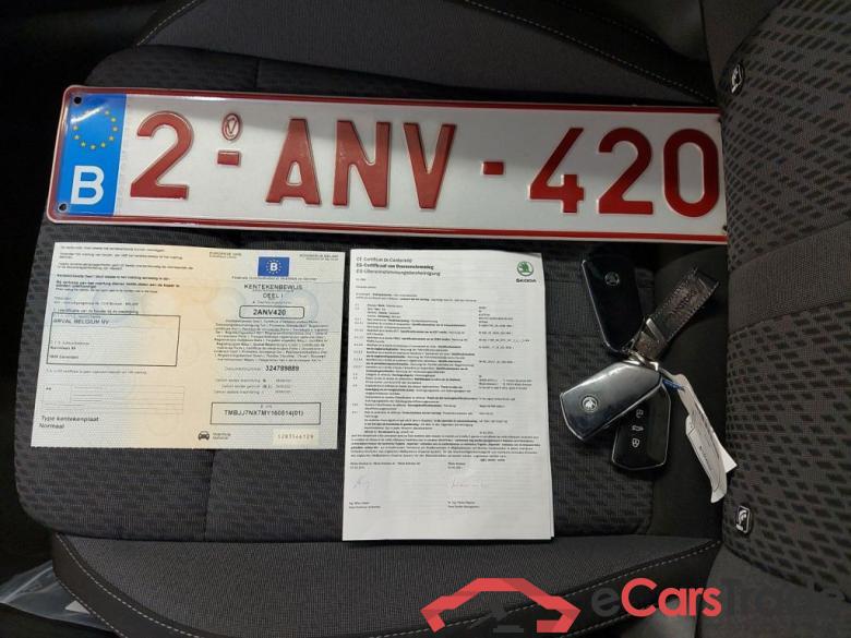 Skoda Octavia Combi 2.0 CRTDI 110kW DSG7 Clever+ 5d #4 Skoda Octavia Combi 2.0 CRTDI 110kW DSG7 Clever+ 5d #4