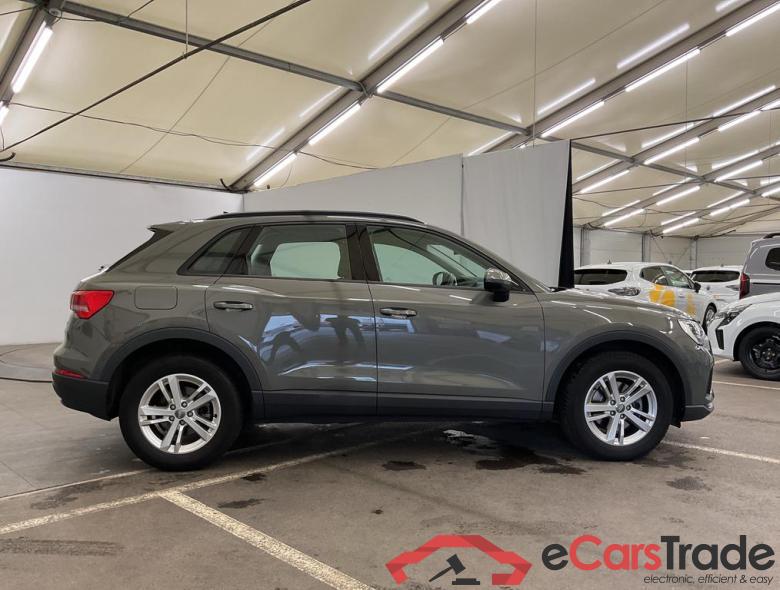 AUDI Q3 Audi Q3   35 TFSI  110(150) kW(ch) S tronic #4 AUDI Q3 Audi Q3   35 TFSI  110(150) kW(ch) S tronic #4