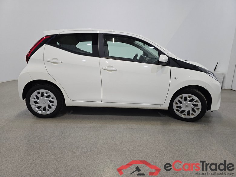 Toyota Aygo X 1.0 VVT-I X-Play Display Camera Klima ... #5