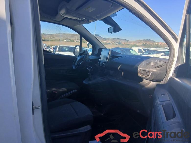 PEUGEOT Rifter / 2018 / 4P / combi Active Standard BlueHDi 73kW (IND) (CX2) #6