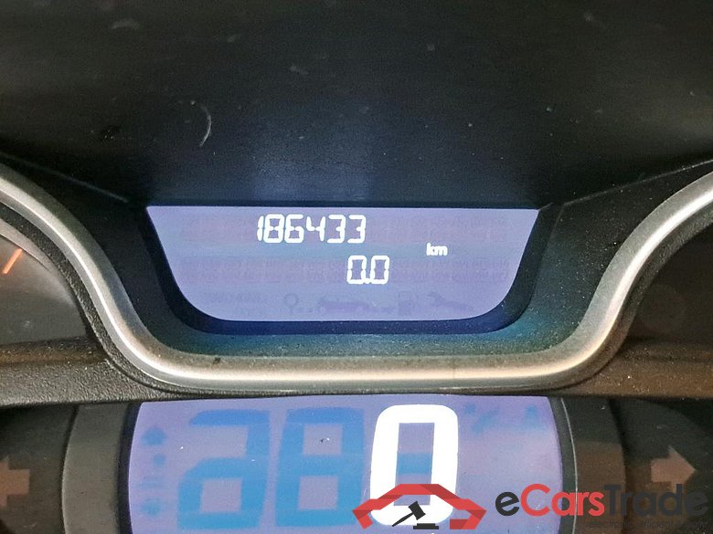 RENAULT - REN TRAFIC B/F L2H1 dCi 95PK Grand Confort 2.9T With Media Nav & Rear Park Sensors #5