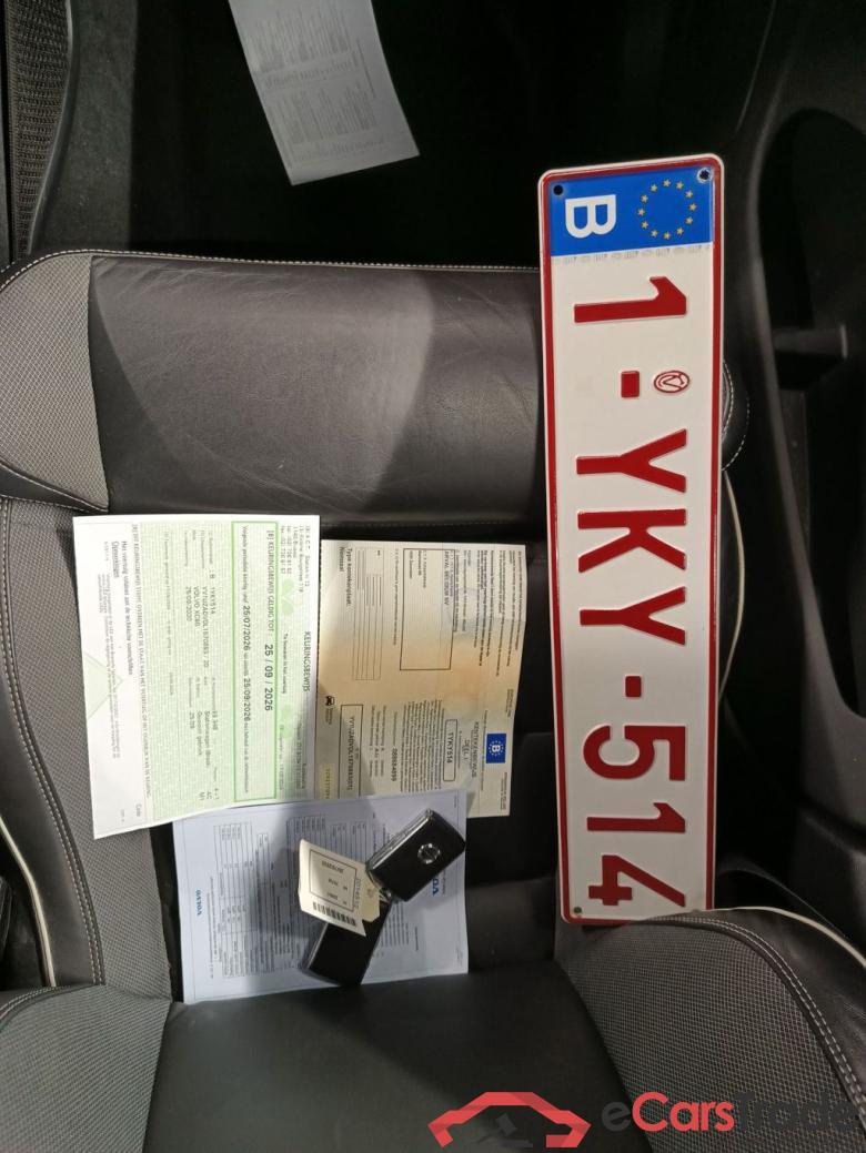 Volvo XC60 D4 120kW Geartronic R-Design 5d #4