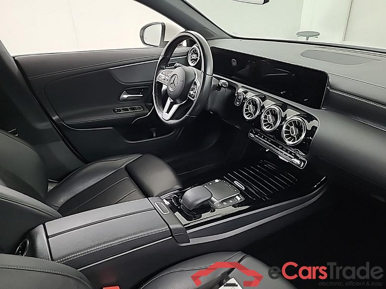 MERCEDES-BENZ CLA CLA 180 d DCT Bus. Solution Luxury 4D 85kW #6