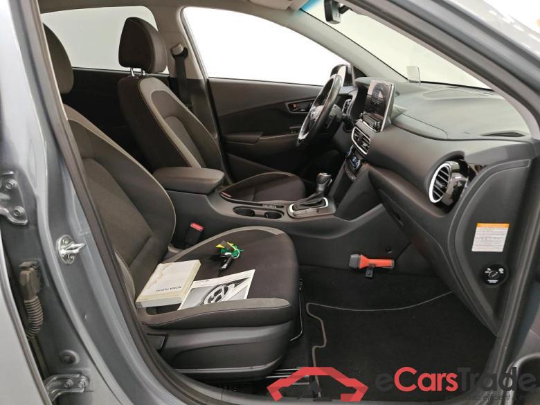 Hyundai KONA 1.6 GDI HEV Fashion 5d #3