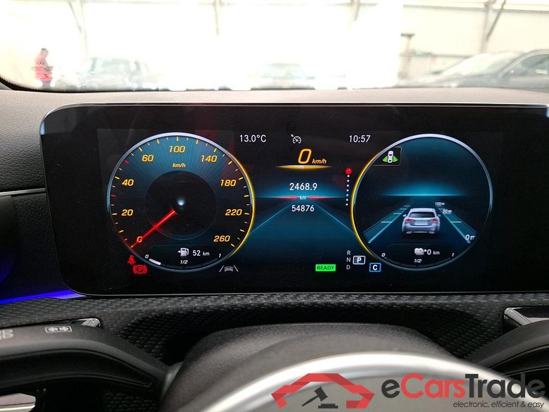 MERCEDES-BENZ Classe A Compact / 2018 / 5P / Berline A 250 e Business Line 8G-DCT #6