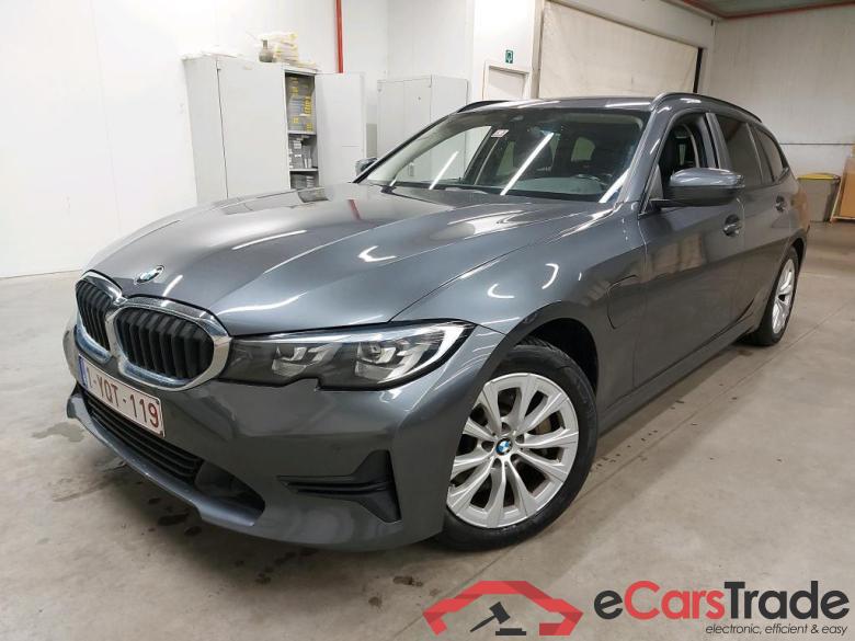 BMW 330e Plug-In Hybrid Aut. LED-Xenon LC-Pro HI-FI Navi Leather KeylessGo Camera Klima PDC ... #1