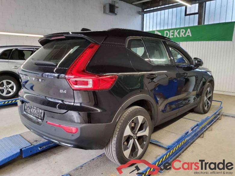 Volvo XC40 (2017->) DE - SUV5 B4 2WD EU6d, Plus Dark (EURO 6d), (Facelift) 2022 - 2024 #3