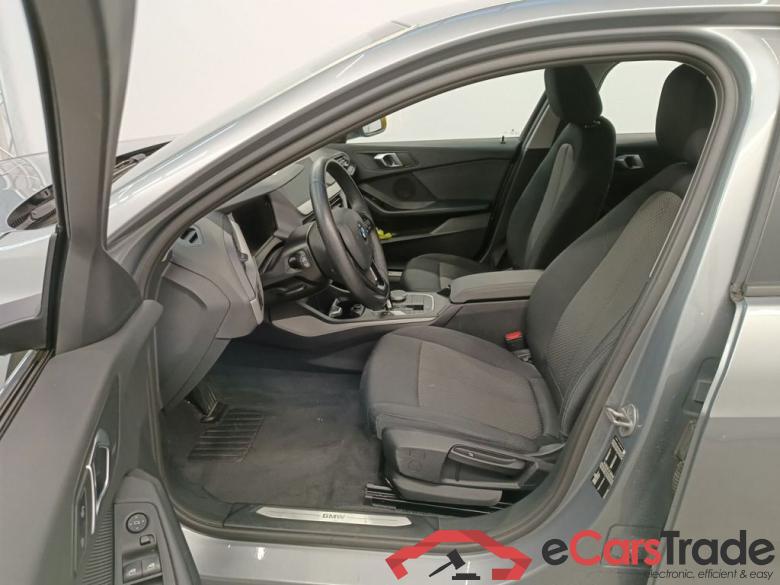 BMW 1 HATCH DIESEL - 2019 118 dA 150hp (EU6AP) 5d #3