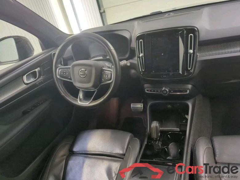 VOLVO XC40 Recharge P8 AWD RDes #3