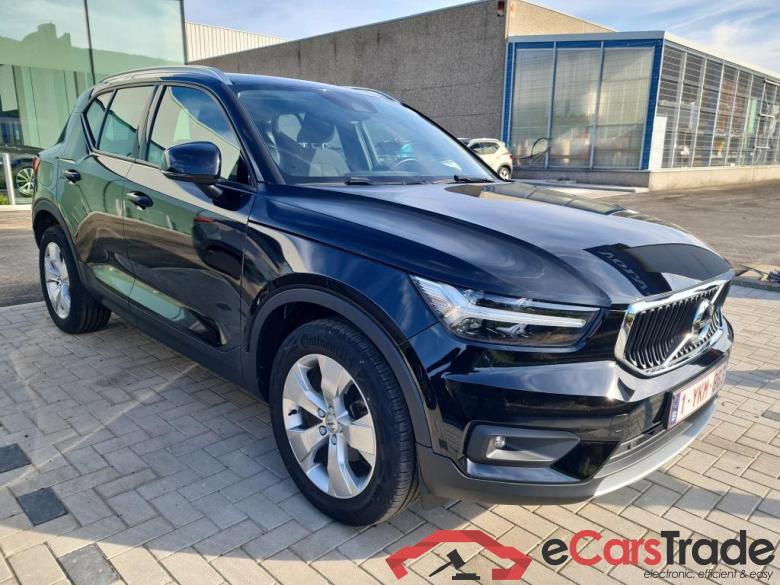 VOLVO XC40 1.5 T2 Momentum Pro #2