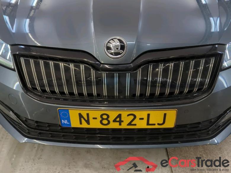 Skoda Superb Combi 1.4 TSI PHEV DSG Sportline Business 5d #5