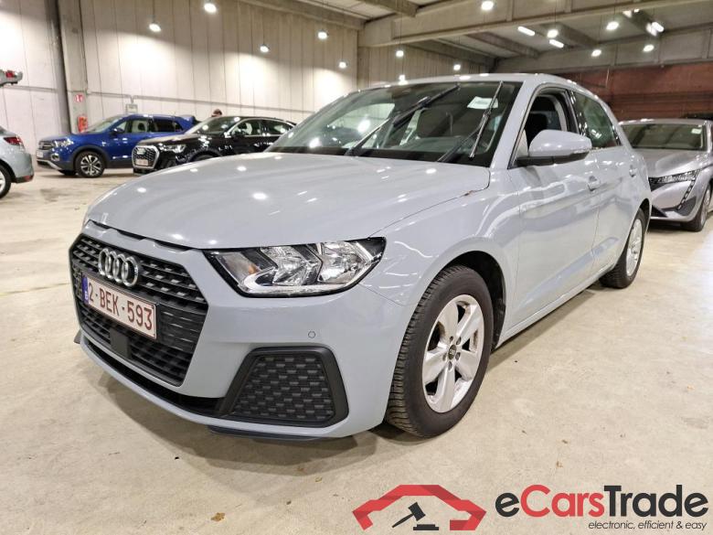 AUDI A1 1.0 25 TFSI ATTRACTION #1