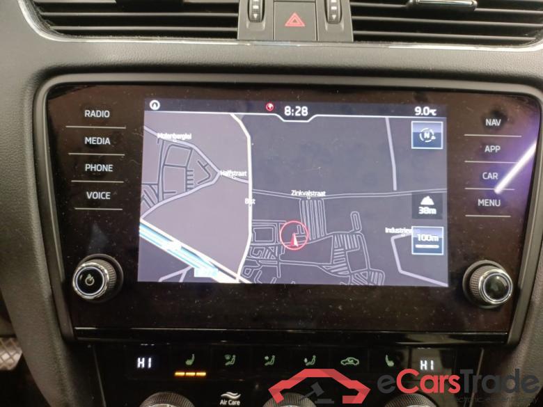 Skoda Octavia Combi 1.6 CRTDI GreenTec 85kW Ambition 5d #4