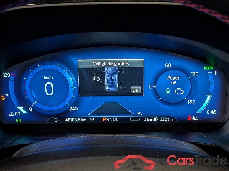 FORD Kuga 2.5 PHEV ST-Line #6