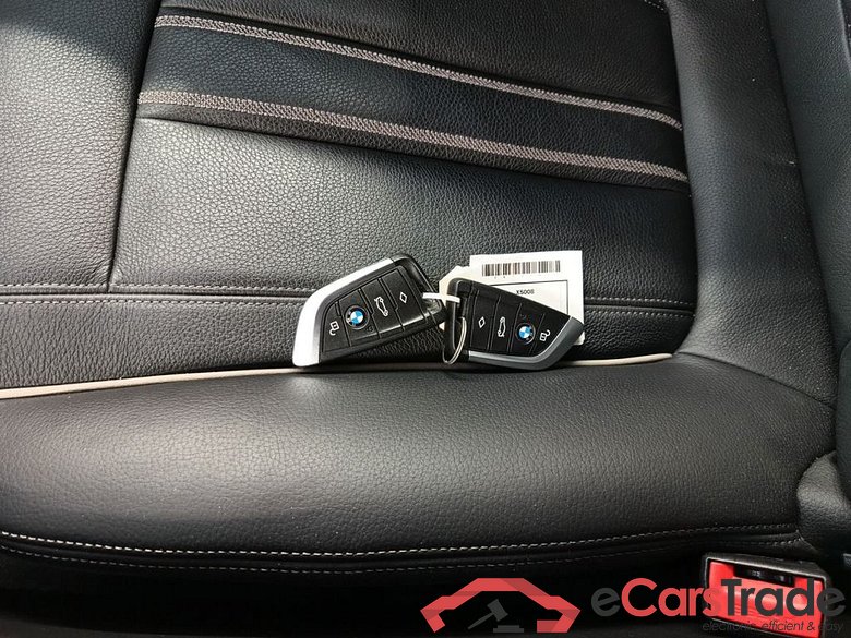 BMW 5 - 2020 545eXA 286 PHEV 4d #4