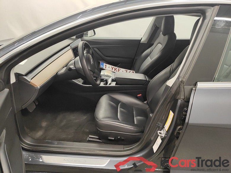 Tesla Model 3 Standard RWD Plus 4d #3
