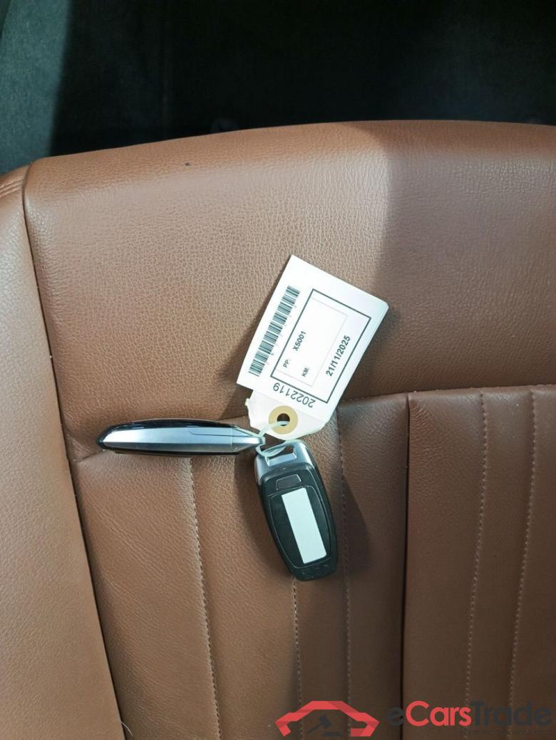 AUDI A6 AVANT DIESEL - 2018 45 TDi 231 Quattro Design tiptronic 4d Auto #4