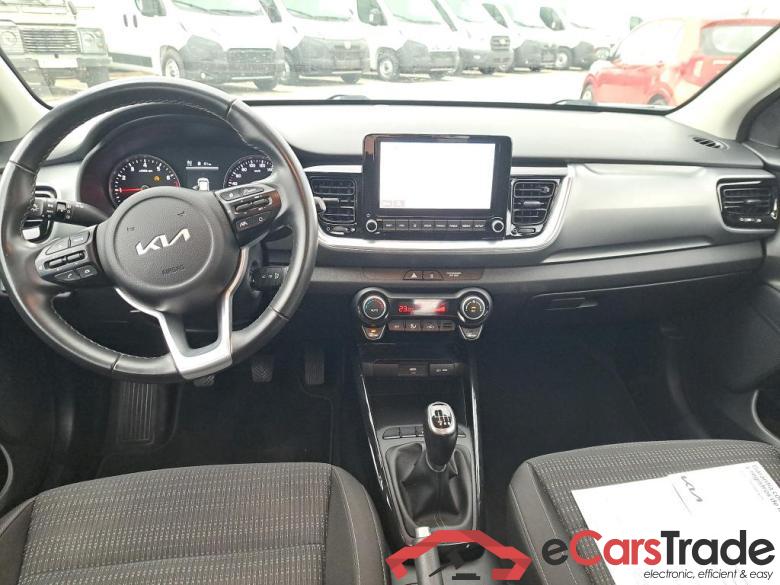 KIA Stonic / 2017 / 5P / todoterreno 1.0 T-GDi 88kW (120CV) MHEV iMT Drive #3