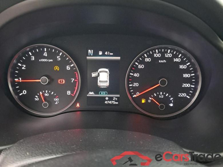 KIA Stonic / 2017 / 5P / todoterreno 1.0 T-GDi 88kW (120CV) MHEV iMT Drive #4