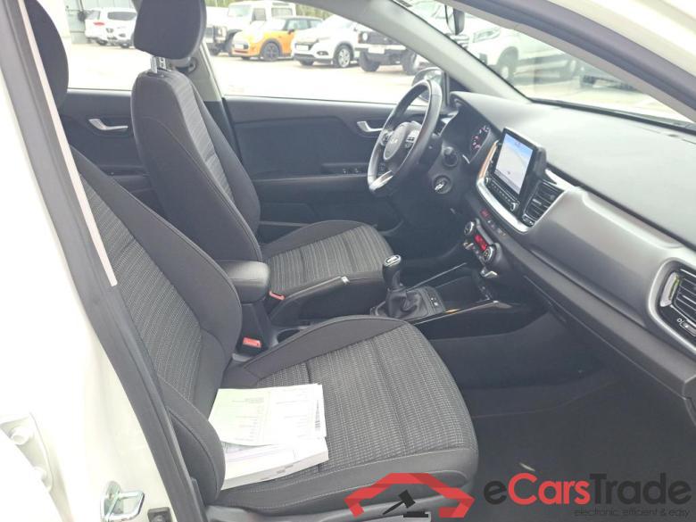 KIA Stonic / 2017 / 5P / todoterreno 1.0 T-GDi 88kW (120CV) MHEV iMT Drive #6