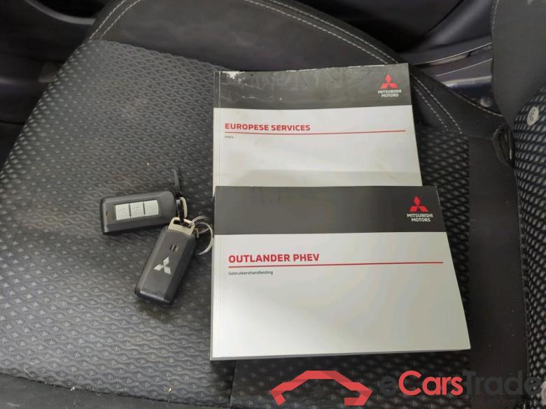 Mitsubishi Outlander PHEV Pure+ 5d #4