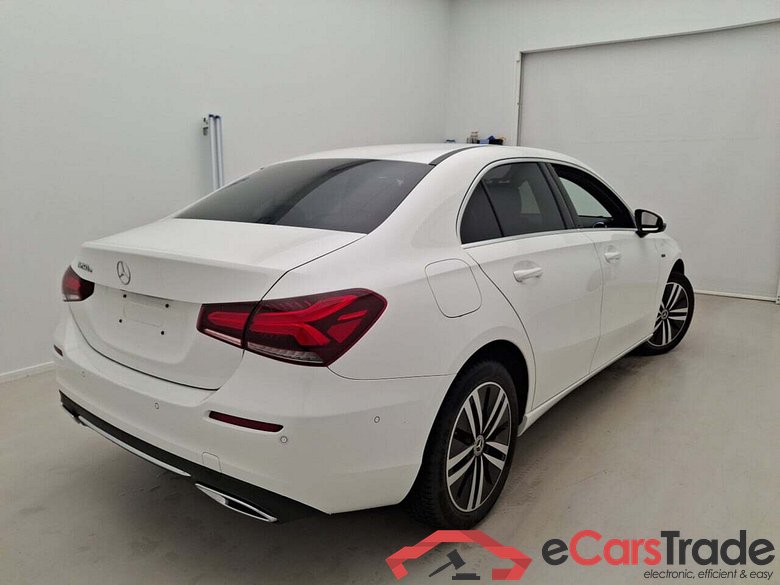 Mercedes A 250e Plug-In Hybrid Aut. LED-Xenon Widescreen Ambient Navi Sport-Leather KeylessGo Camera Klima PDC ... #3