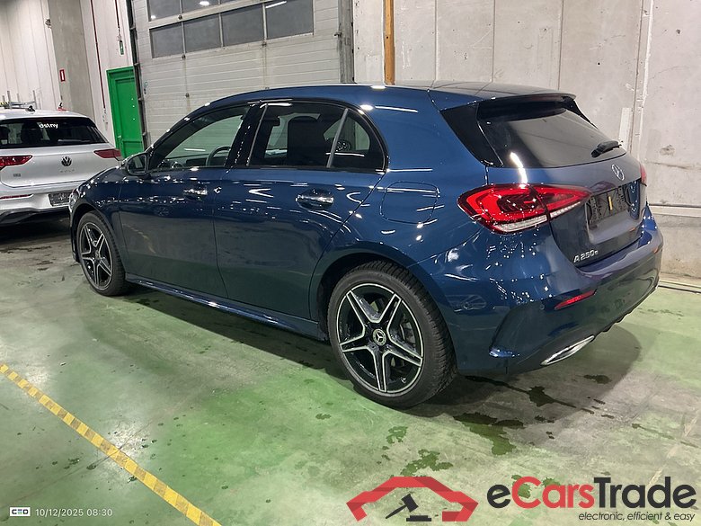 MERCEDES-BENZ CLASS A (W177) A 250 e PHEV #3