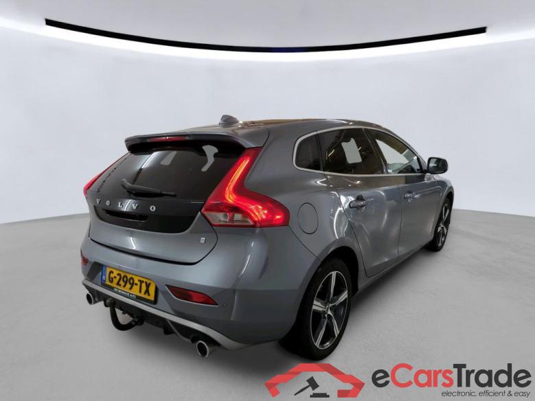 VOLVO V40 112 kW #6