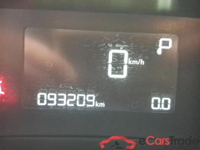 PEUGEOT - PEU 308 1.2 PureTech 130PK EAT8 Allure With Nappa Leather & Glass Pano Roof  * PETROL * #5