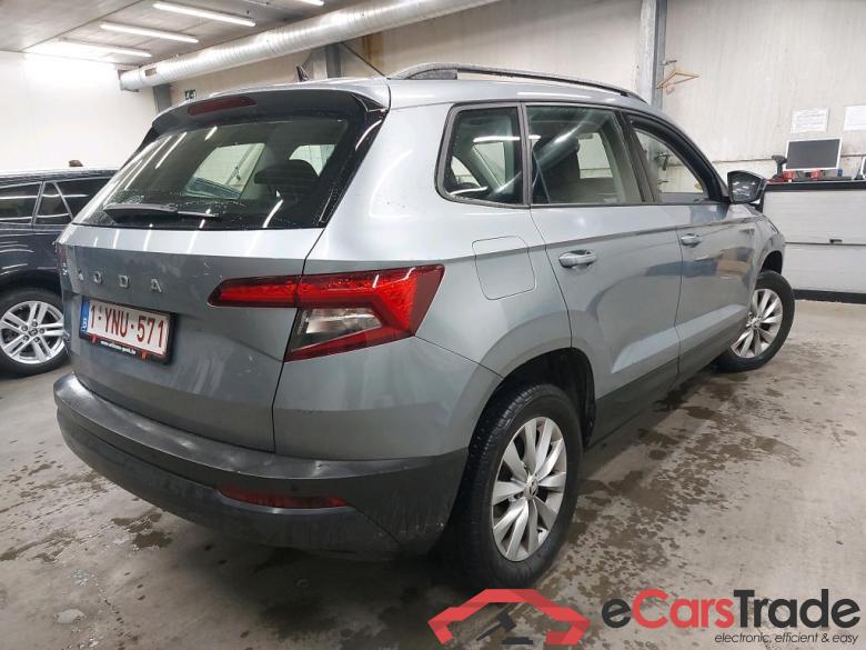 SKODA - SKO KAROQ CRTDI 115PK DSG7 Ambition Pack Corporate & ACC& Side Assist & Electric Towing Hook & Pano Roof #2