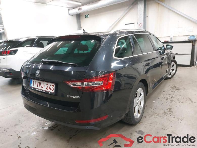 SKODA - SKO SUPERB COMBI CRTDI 120PK Style Pack Premium II & Corporate Plus Pack & Kessy & Electric Heated Leather  Mem Seats #2
