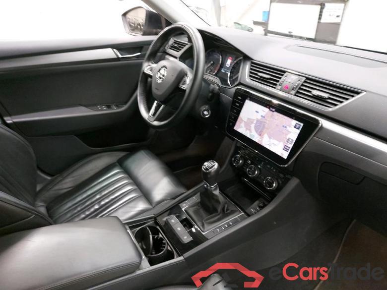 SKODA - SKO SUPERB COMBI CRTDI 120PK Style Pack Premium II & Corporate Plus Pack & Kessy & Electric Heated Leather  Mem Seats #3