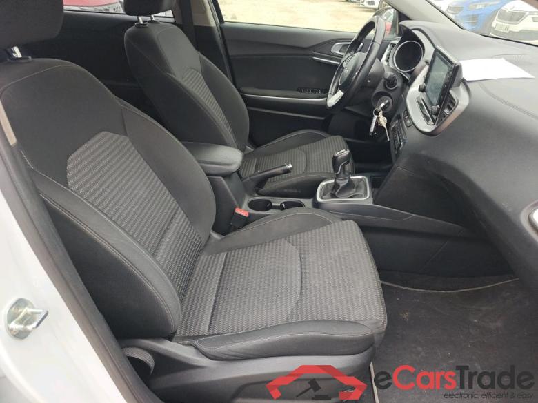 KIA XCeed / 2019 / 5P / todoterreno 1.0 T-GDi Drive 88kW (120CV) #6