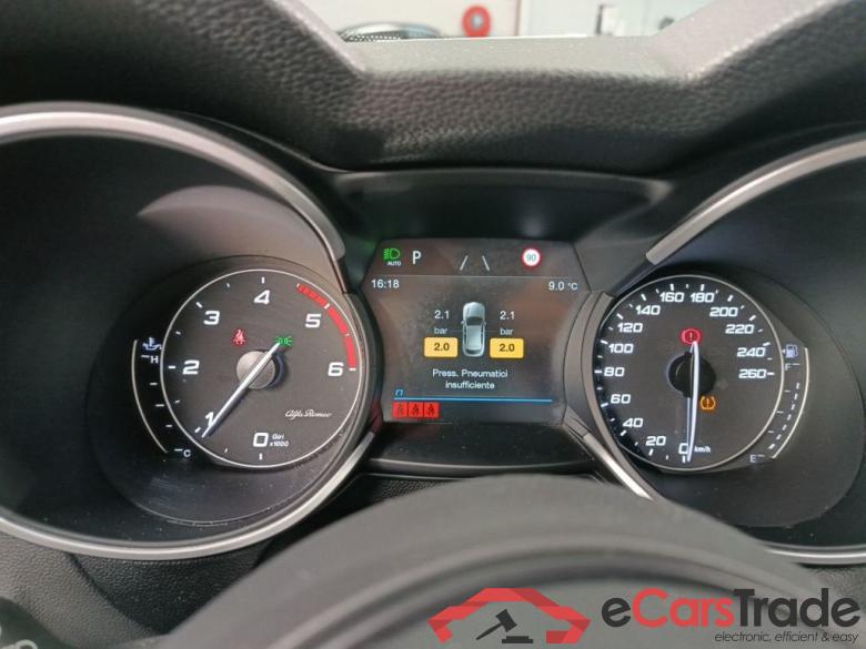 ALFA ROMEO STELVIO DIESEL - 2020 2.2 MJD 190hp AWD Super 5d #4