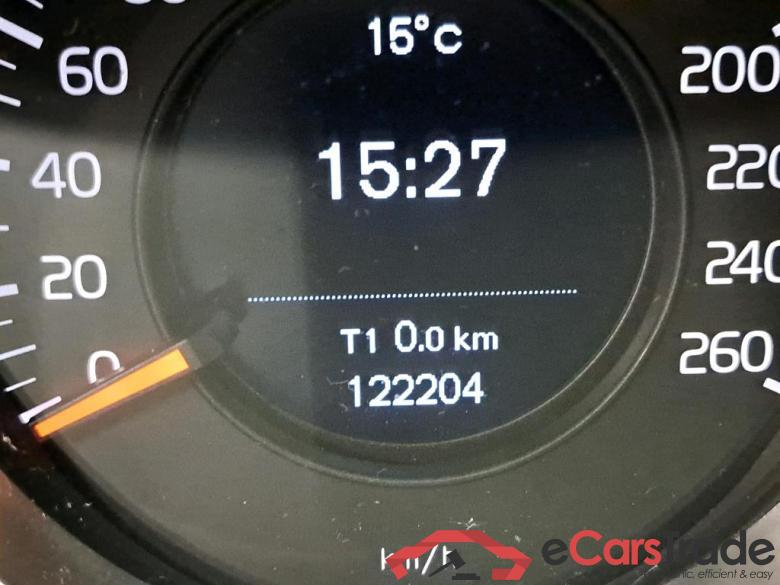 VOLVO - VOL V40 D2 120PK Black Edition #5