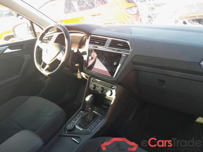 VOLKSWAGEN Tiguan / 2016 / 5P / todoterreno Sport 2.0 TDI 110kW (150CV) 4Motion DSG #3