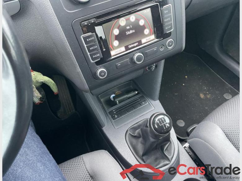 VOLKSWAGEN Touran Touran    Trendline 1.4 TSI  103 kW (140 ch) 6 vitesses manuel #3