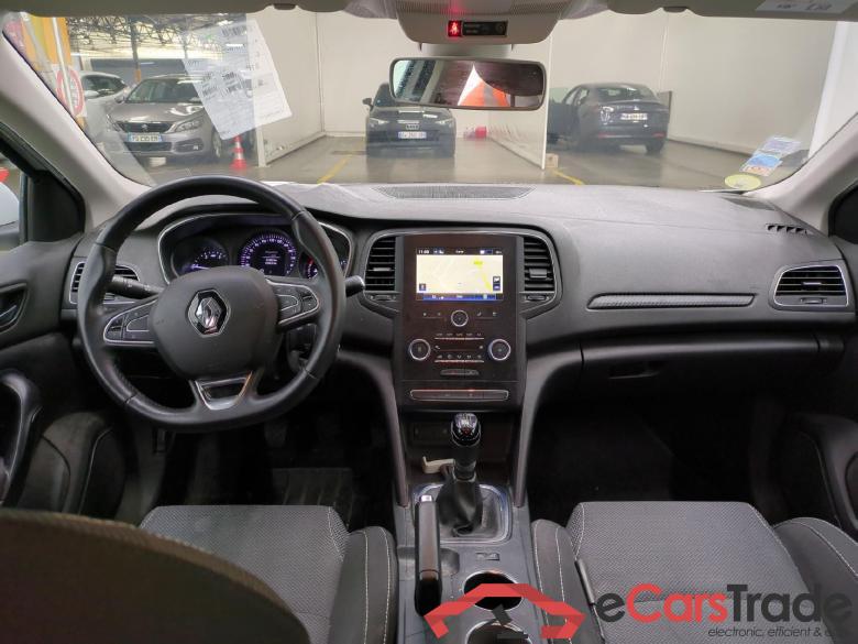 Megane IV Berline 5pt. Société Air Nav 1.5 dCi 90CV BVM6 E6 #5