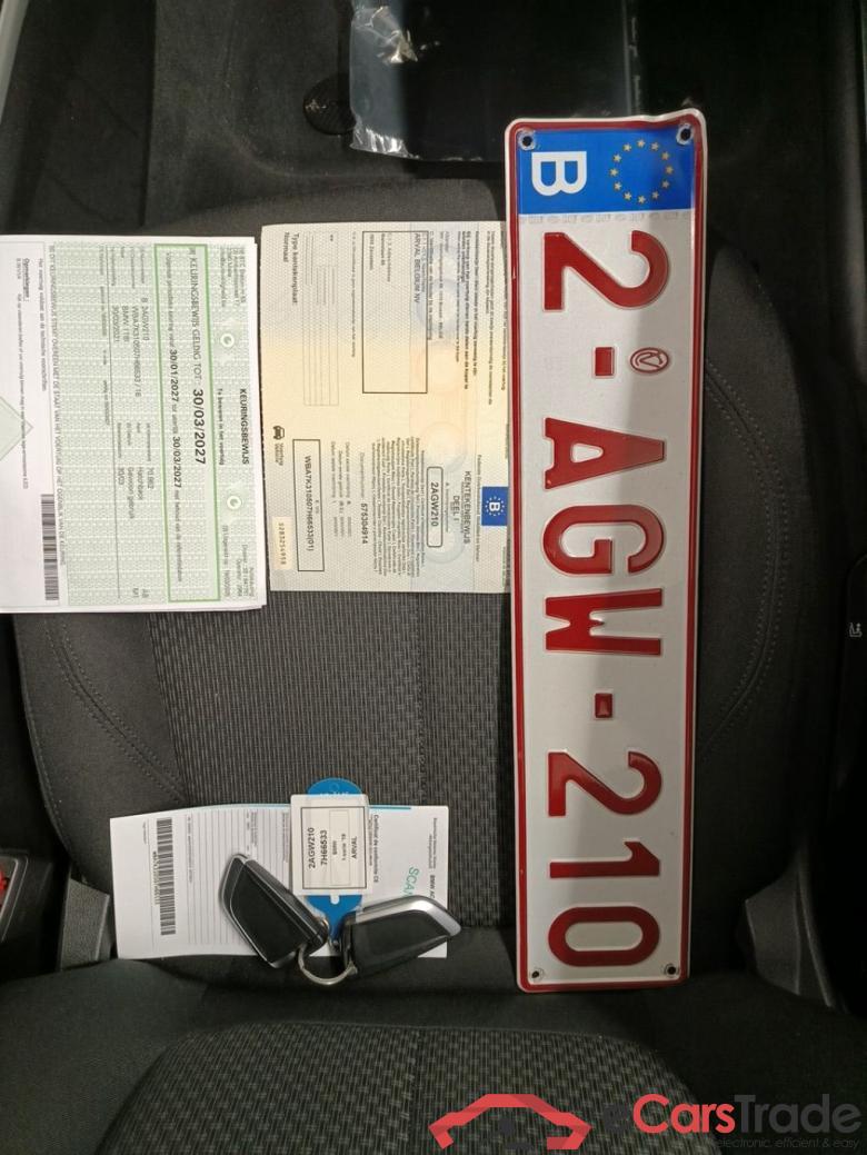 BMW 1 Reeks Hatch 118iA (100 kW) 5d #4