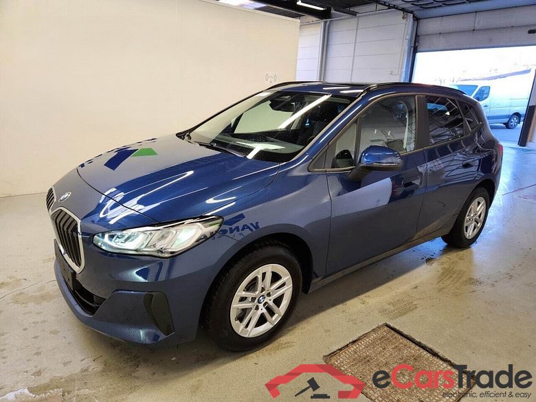 BMW 218d Active Tourer Travel Aut. LED LC-Pro Navi KeylessGo Klima PDC ... #1