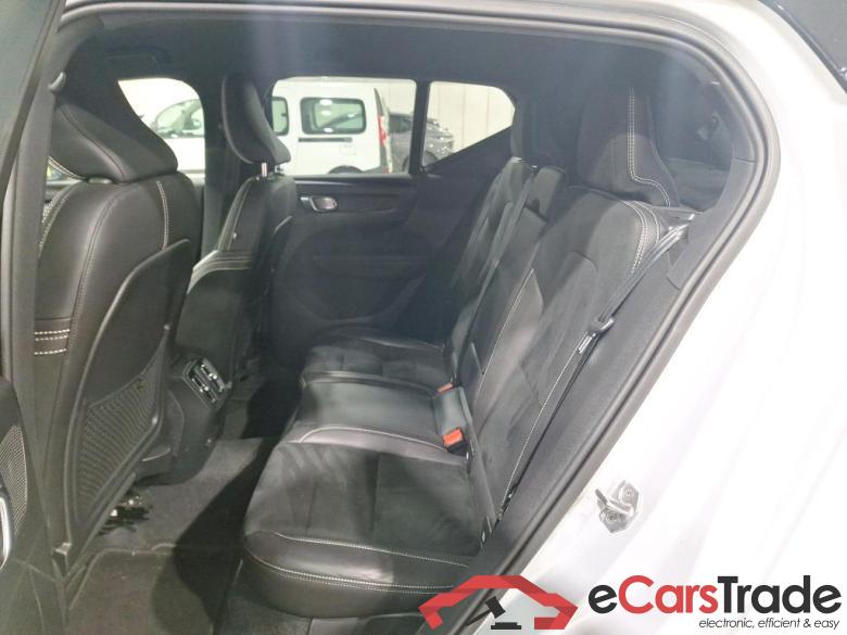 VOLVO XC40 78 kWh P8 AWD Recharge R-Design #3